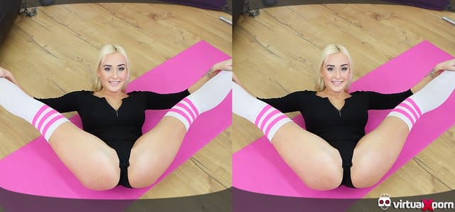 Flexi Daisy Lee Stretching VirtualXPorn Daisy Lee — photo 2
