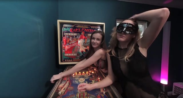 Pinball VR EmilyBloom Katie Darling Emily Bloom — photo 5
