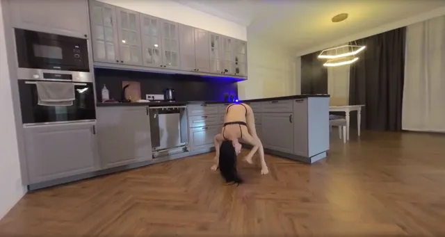 Flexy Beauty In My Kitchen VRXClouds — photo 2