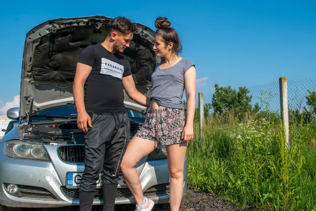 Darya & Brad - Fix My Car And Fuck My Pussy VRStars — photo 4