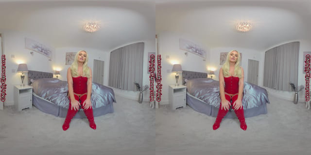 Louise Red Leather Daze VR porn — photo 4