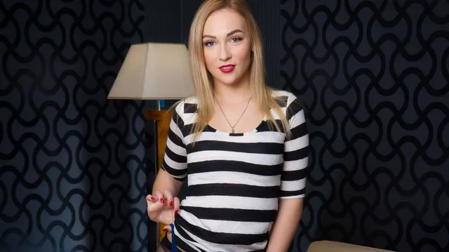 I Like My Girls In Pantyhose Jenny Wild StockingsVR — photo 9