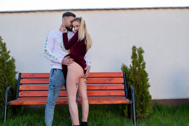 Lisa Sweet - Outdoor picnic sex Lisa Sweet VRStars — photo 2