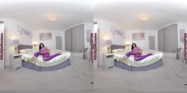 Bonnie Satin Seduction JOI Bonnie Bellotti GlossTightsGlamourVR — photo 5