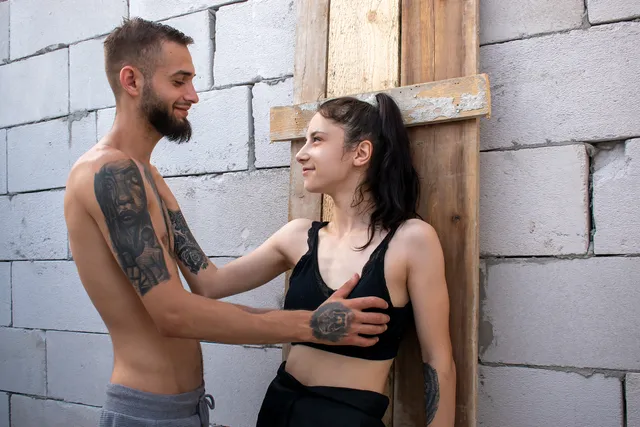Brunette Teen fucks the worker Zoe Foxxy VRStars — photo 1