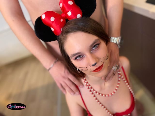 Bella Blue - House Pet to Entertain VRixxens — photo 1