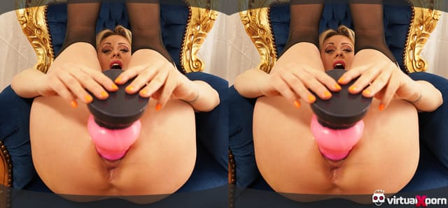 Tight Hole Stretched By Monster Toys Brittany Bardot VirtualXPorn — photo 2