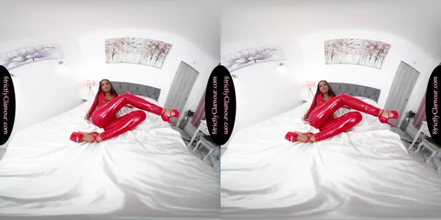 Lara Lee Red PVC Catsuit & Bull Whip StrictlyGlamourVR — photo 4