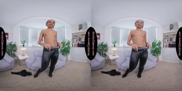 Lara Lee Black Leather Top & Skin Tight Trousers JOI StrictlyGlamourVR — photo 5