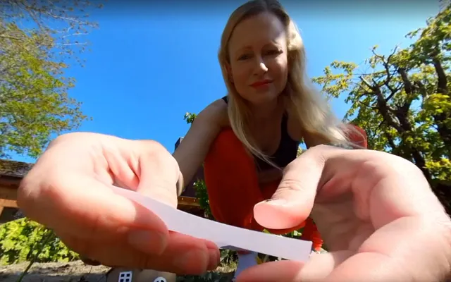 Giantess Maria zertritt ein ganzes Dorf BlondeHexe — photo 1