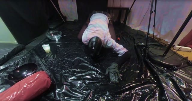 Crazy-Amateurs-Series-Fake-Tits-Slut-Loves-Piss-RedStarBerlinvr-vr-porn-video1 — photo 10