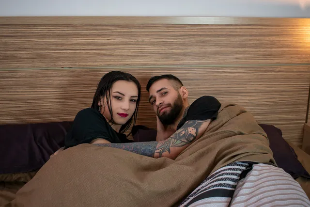 Zoe Foxxy — Zoe Foxxy - I fucked my boyfriend after my husband left for work VR porn — photo 1
