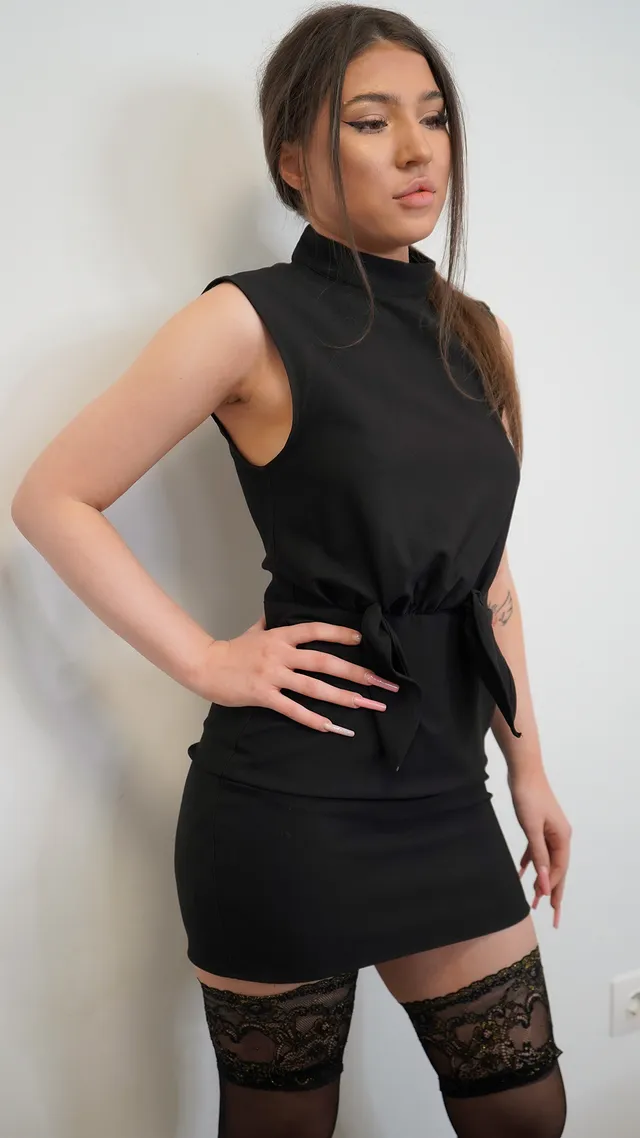Lindsay Maddox - Nasty Sluty Secretary VR porn — photo 1