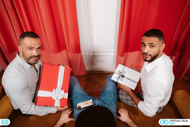 Rico Fatale — [Gay] I Want My Present 180° VR sex — photo 5