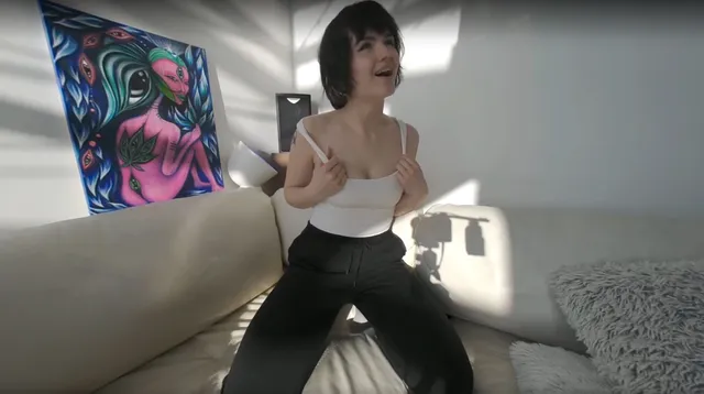 New Girl Short Hair Brunette Sofie Has Big Boobs White Casting Couch Fingering With Her Pussy VRgoddess — photo 9