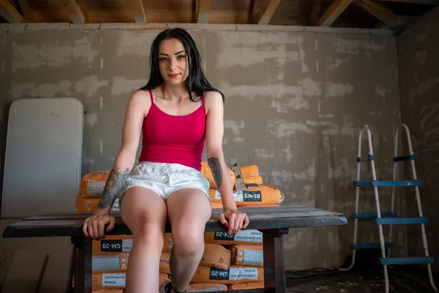 Zoe Foxxy — Zoe Foxxy - I fucked my boyfriend on the construction site where he works VR xxx — photo 2