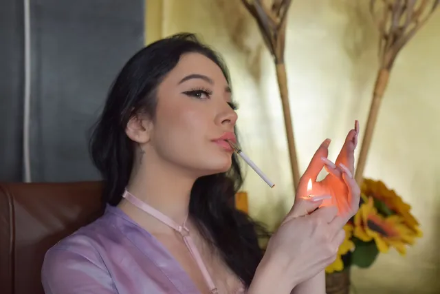 Casa De Putas La Dona Maddie Perez VRPornJack — photo 2