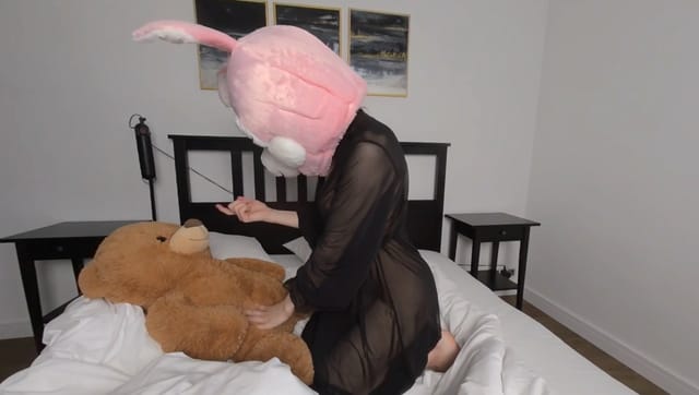 Jessica Rabbit Strip Dance With Teddy Luka Plushies TV — photo 47