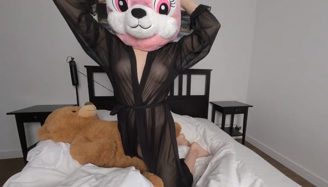 Jessica Rabbit Strip Dance With Teddy Luka Plushies TV — photo 48