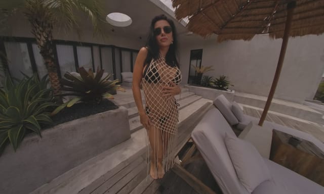 Poolside Poontang DorisQ StasyQVR — photo 4