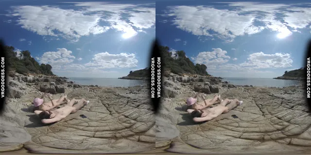 Matty And Josie Kayaking On Vacation Hiking Nude On Abandoned Island VRgoddess — photo 2