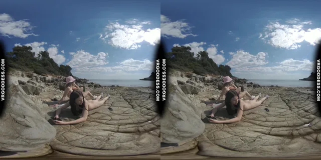 Matty And Josie Kayaking On Vacation Hiking Nude On Abandoned Island VRgoddess — photo 9
