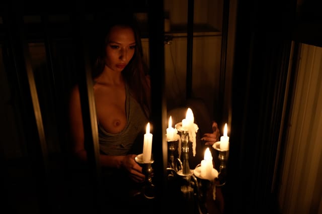 Virginity First, Then Marriage Laura Erotic VRDome — photo 4