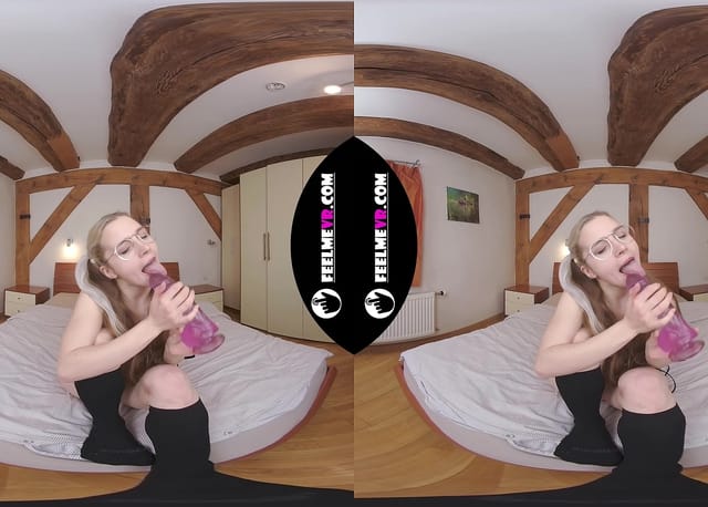 180VR Video Miturasu Please Fuck Me Hard With This Big Pink Dildo FeelmeVR — photo 38