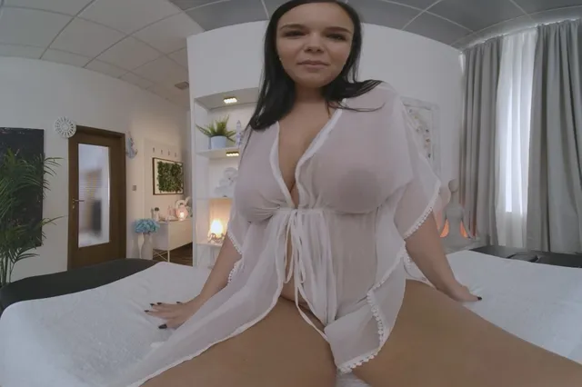 Sofia Lee VRMassage — photo 3