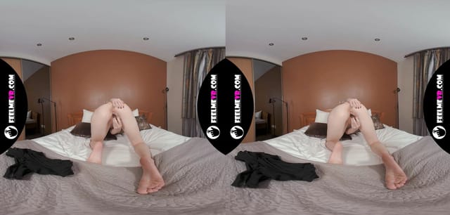 Virtual Reality Big Tits Teenager Lilly Mays Masturbates With A Vibrator VR porn — photo 7