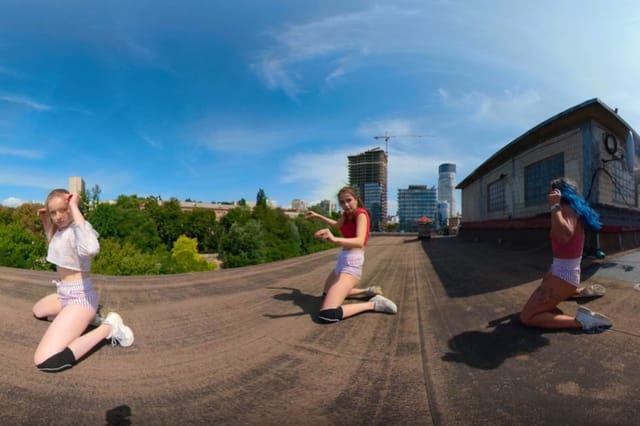 Twerk on roof VRQueens — photo 8