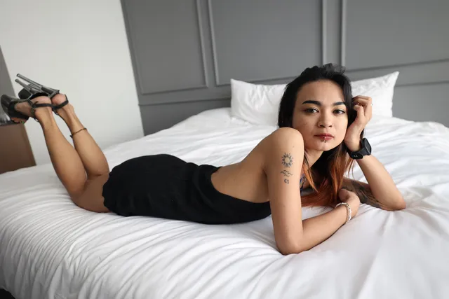 Skinny Asian Bargirl Loved To Shoot Her First Porn FAH VRinAsia — photo 9
