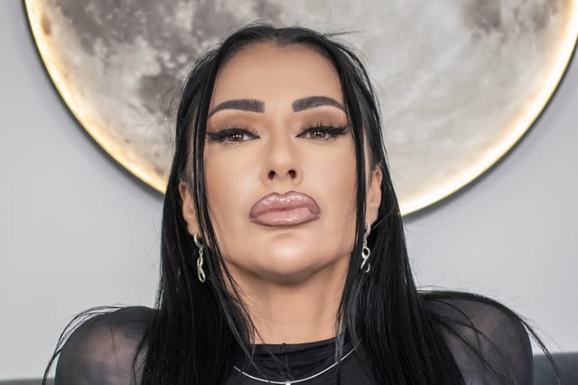 Mistress Kennya - Elegance in Nylon Guided by JOI Bliss VR porn — photo 8