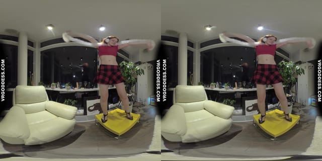 Vaping Hot Girl Lea Listening To Headphones Dancing Stripping Masturbating Winter Nights VRgoddess — photo 18