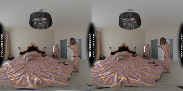 Lesbian Sex Strapon Fucking Sucking Layla With Miss Pussycat VRgoddess — photo 28