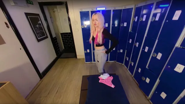 Gym Bunny Kitty Marie PeepingThom — photo 4