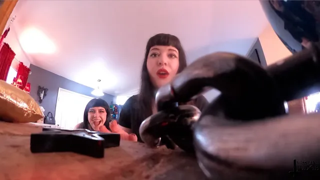 Post Apocalypse Giantesses Vore Tiny Men VR Jane Judge Lita Lecherous — photo 33
