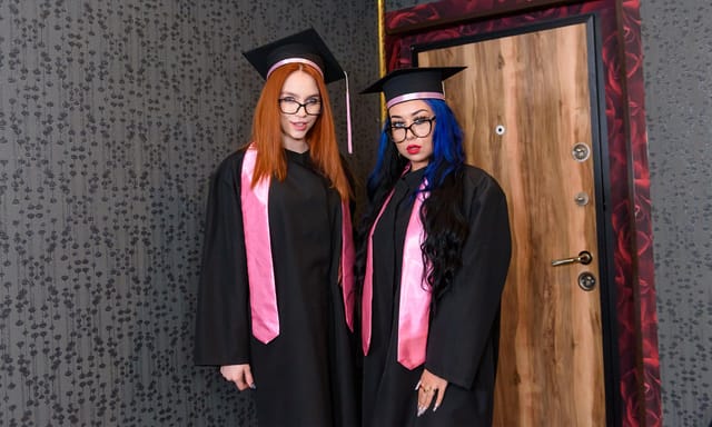 Master Degree In Cock Management Leya Desantis Aya Goldie VRDome — photo 5
