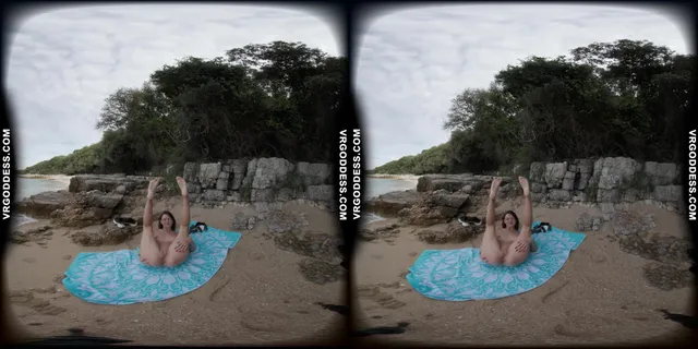 Rebeka Ruby Masturbating On A Nude Beach In Italy VRgoddess — photo 5