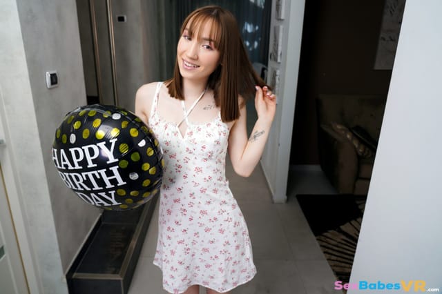 Happy Birth Day Kate Quinn SexBabesVR — photo 2