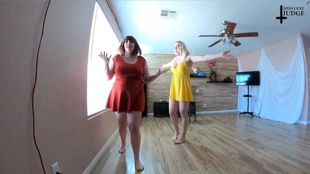 Giantesses Search for, Eat, and Absorb Tinies Cozy Gams Jane Judge — photo 10