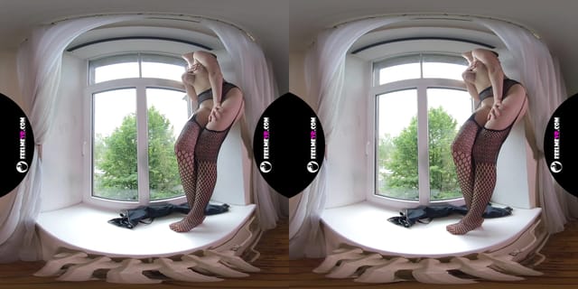 Margarita Young Teen Virtual 3D Strip On The Window FeelmeVR — photo 2