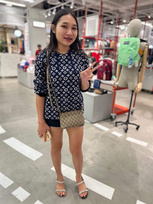 19yo Petite Beauty Wants To Become A Star VRinAsia — photo 6
