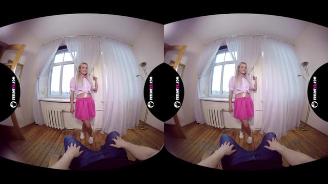 Sophia Sonne Sexy Blonde Stripper 180VR FeelmeVR — photo 10