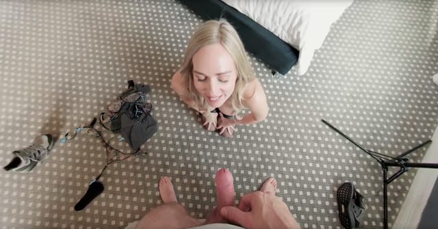 Husband Catches Sierra Doing a Custom Video VRHotwife — photo 4