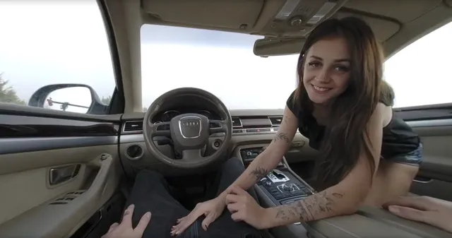 Sex in The Car With Beautiful Lola Desire VR porn — photo 9