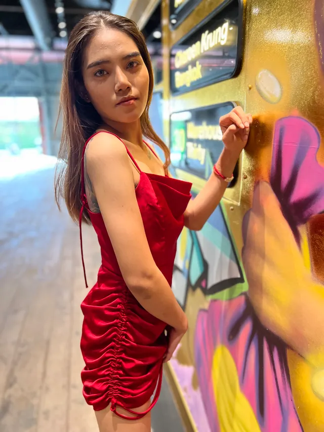 Skinny Thai Student Loves Art And Tourist Dick Dey JohnTronVR — photo 3