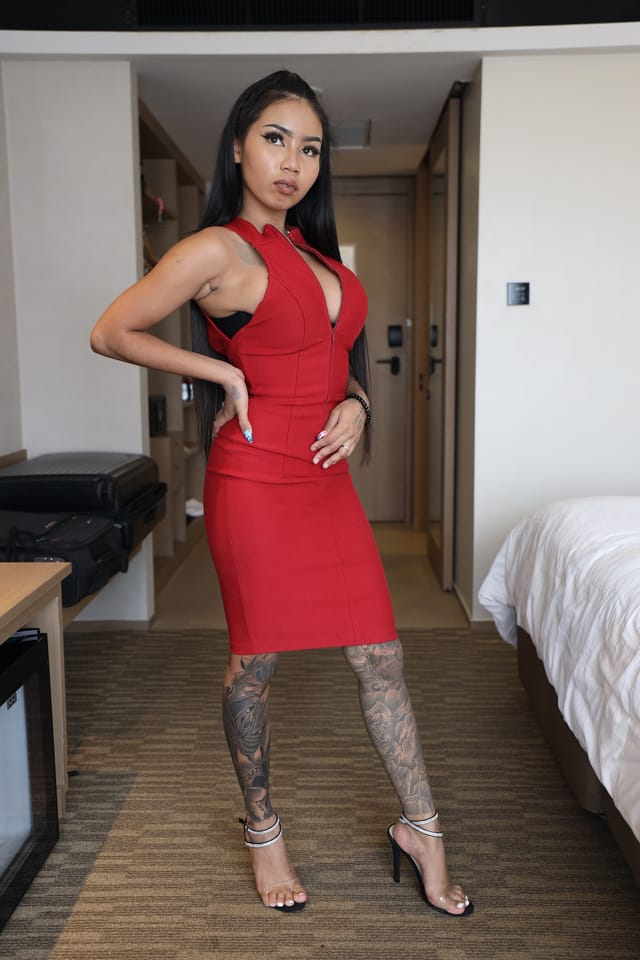 Super Hot Thai Model And Influencer Fucks You To Heaven Sara JohnTronVR — photo 10