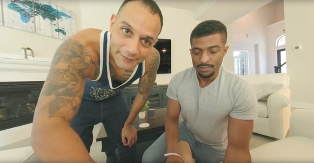 Woman POV with 3 guys! Sierra Spunk VRHotwife — photo 10