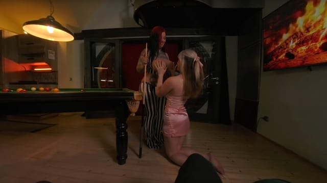 Billiard Club Naughty Bet Sabien DeMonia Sunflower Doll SkyHighVR — photo 2